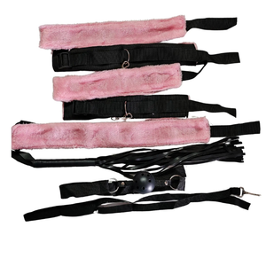 Kit BDSM 8 pezzi Rosa e Nero