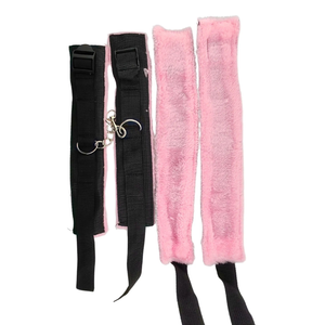 Kit BDSM 8 pezzi Rosa e Nero