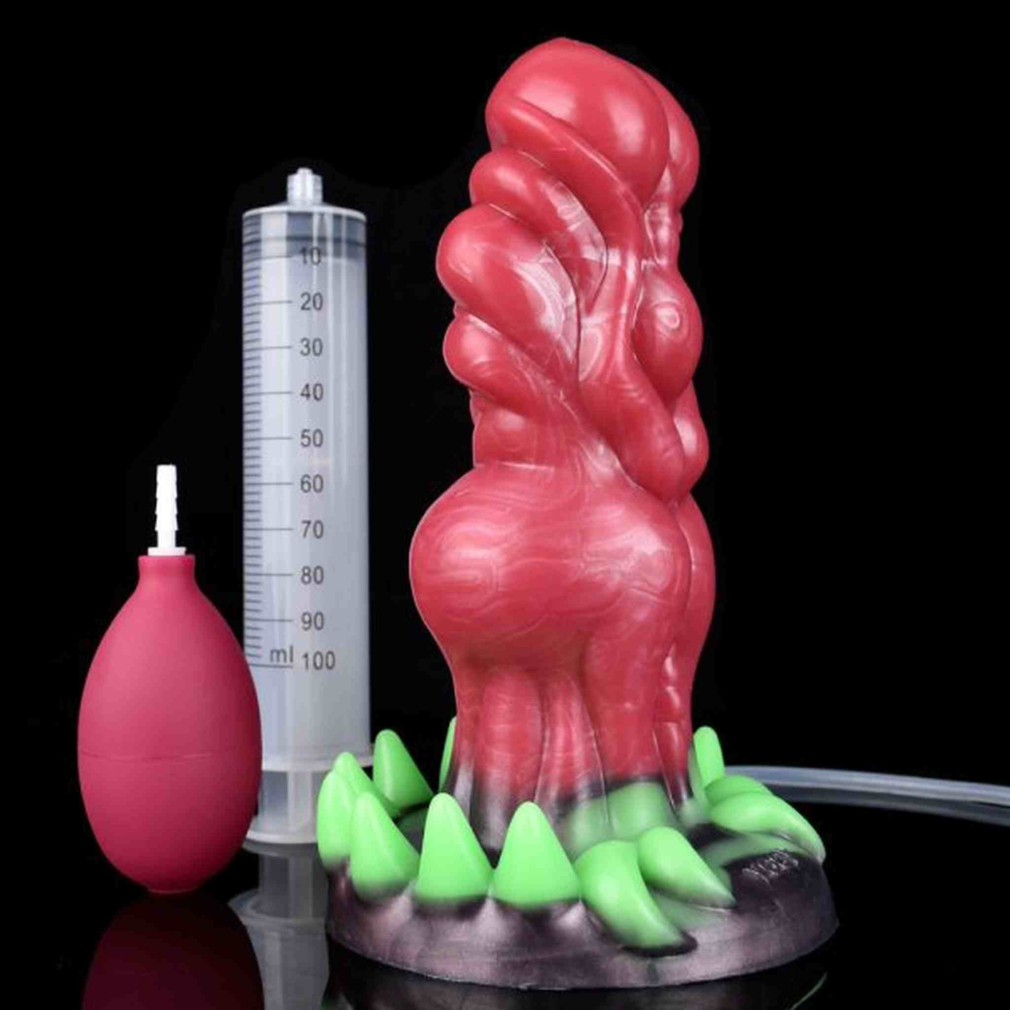 Leshy Squirting Dildo