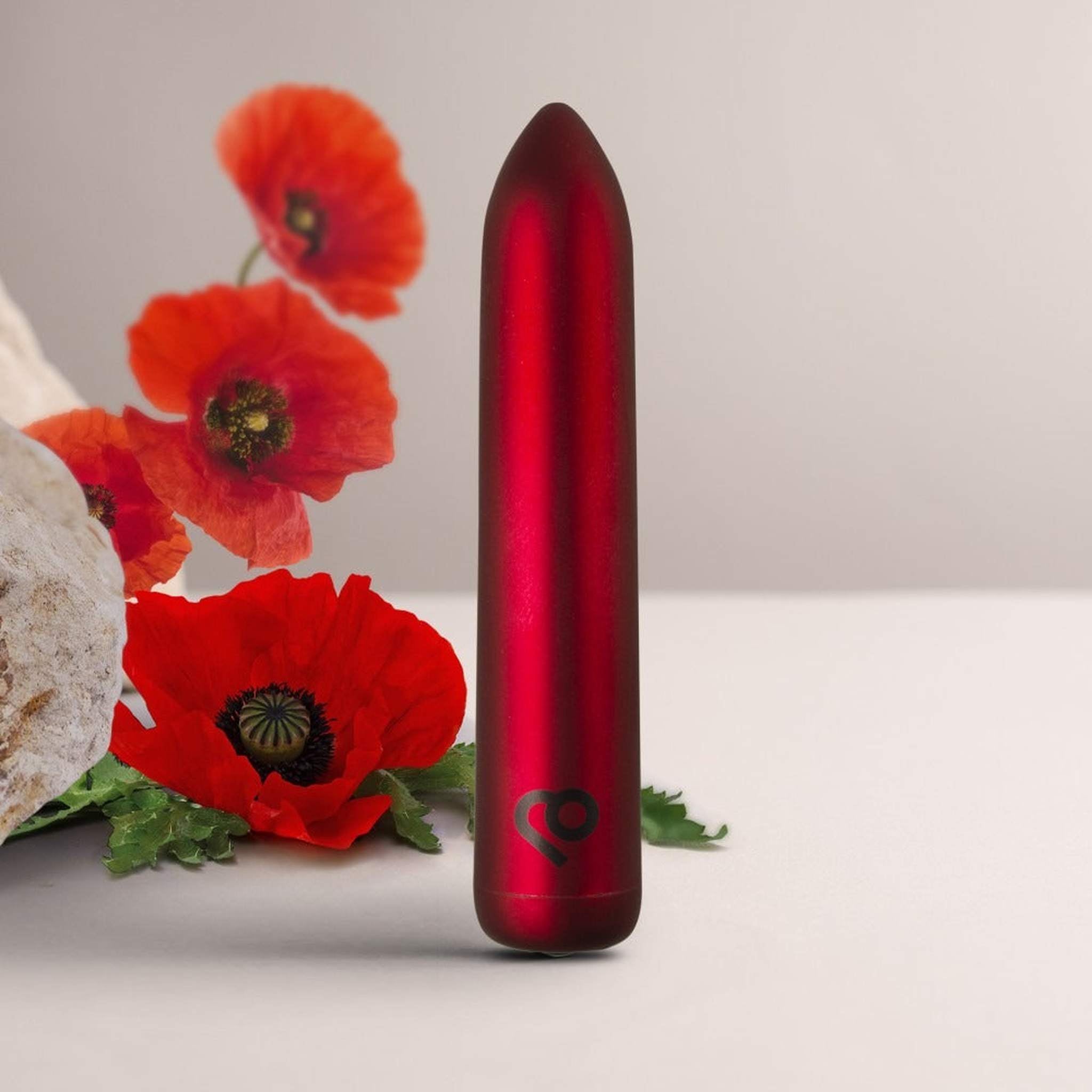 Poppy Red Bullet Vibrante Clitorideo Ricaricabile