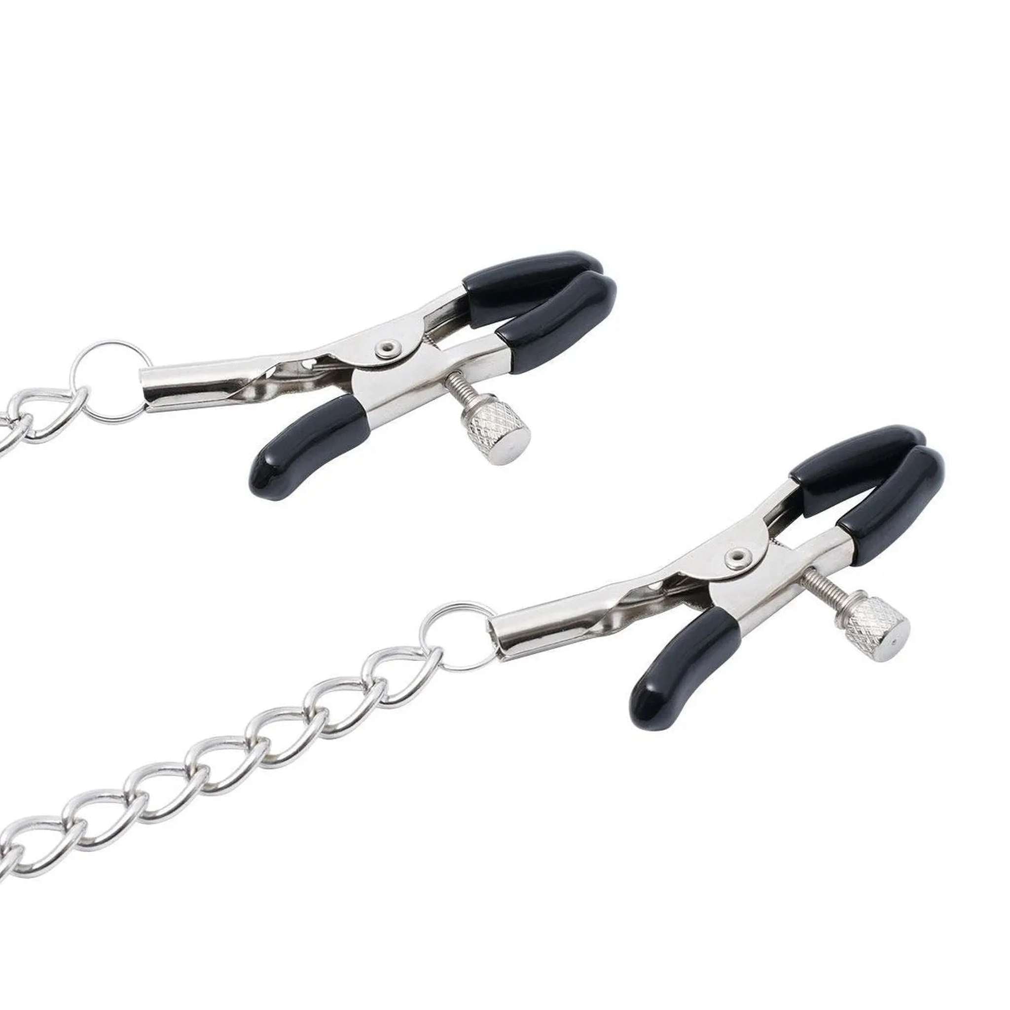 Stringicapezzoli Con Catena e Ciondolo "Slut"