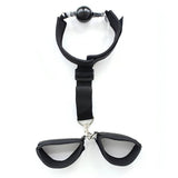 Set completo ball-gag nera con polsiere e protezione sfera
