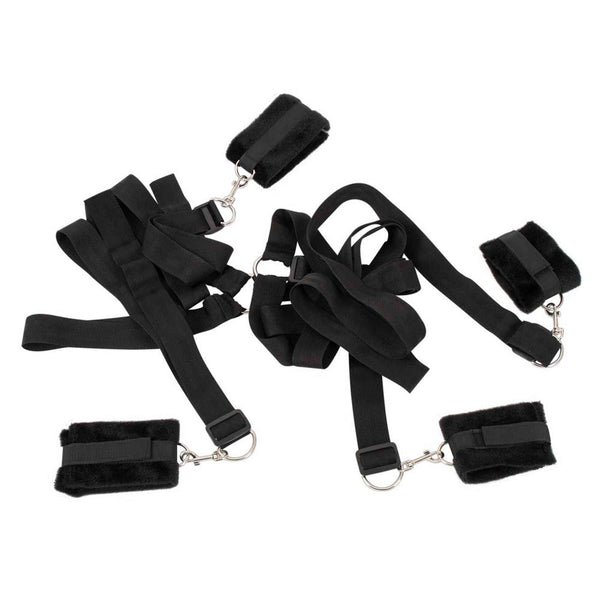 Componenti set cinghie letto nero con anelli metallici e chiusure velcro