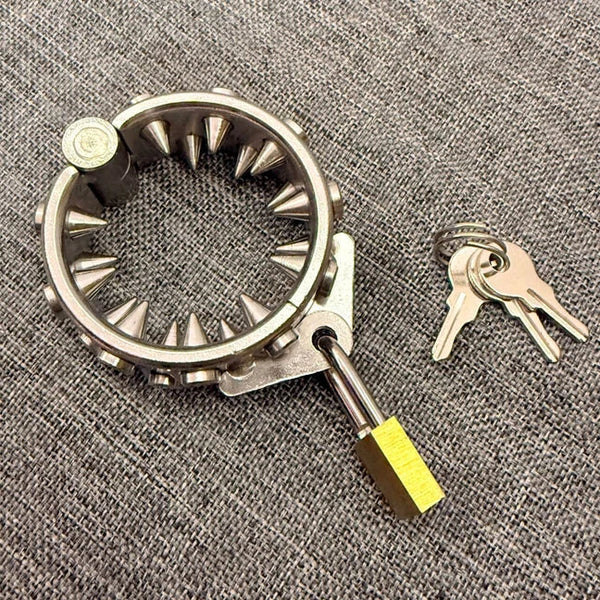 Ballstretcher in Acciaio con Spikes Interni e Chiusura