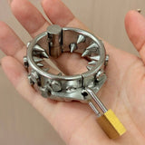 Ballstretcher in Acciaio con Spikes Interni e Chiusura