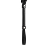 Flogger nero manico con borchie dorate e anello presa