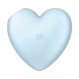 Vista frontale Satisfyer Cutie Heart blu chiaro con logo Sf inciso