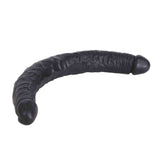 Doppio dildo nero lunghezza 30 cm angolazione laterale che mostra curvatura naturale e estremità definite