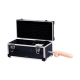Cassetta nera Diva ToolBox Lover aperta con attacco in silicone color carne e rivestimento protettivo