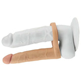 Confronto doppio dildo rosa carne e bianco su supporto con base ad anello