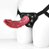 Portapene rosso testurizzato con chiusura metallica e base liscia