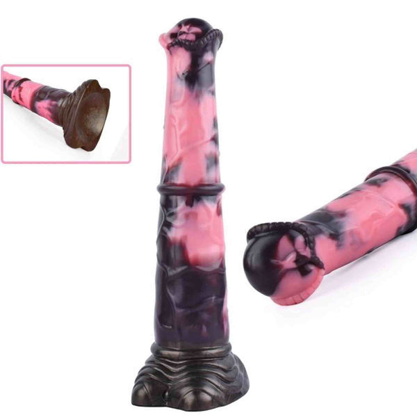 Vista ravvicinata dildo fantasy Gightning in silicone rosa e nero con dettaglio base a zampa