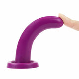 Mini dildo viola scuro opaco in silicone con base piatta e simbolo CE visibile