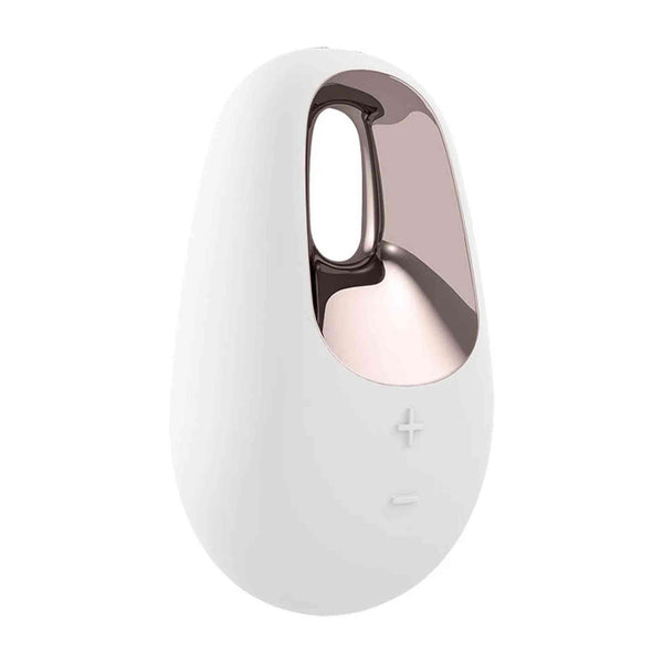Vibratore Lay-On Satisfyer bianco con elemento metallico rosa dorato a U e pulsanti di controllo