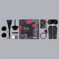 First. Kinky [S]Experience Starter Set - Nastro Bondage, Frustino a Frange, Feather Tickler, Stringicapezzoli con Piuma, Fascia